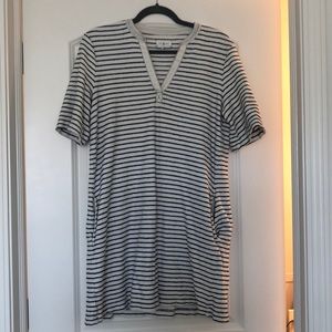 Lou & Grey pocket dress